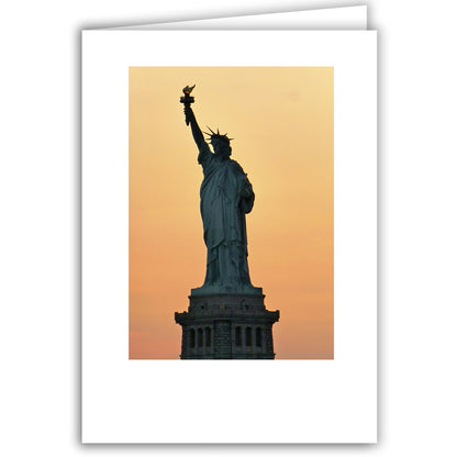 Helen Eddy photo card - Statue of Liberty at sunset, NY (V1) - Item 199d-51