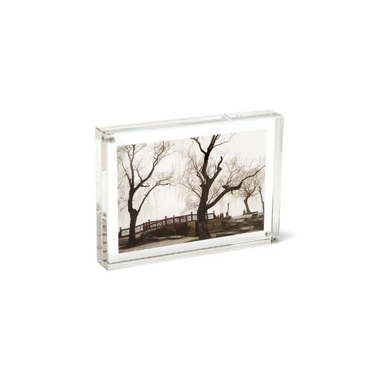 Canetti 6x8 Acrylic Magnet Photo Frame with clear edge - LC306