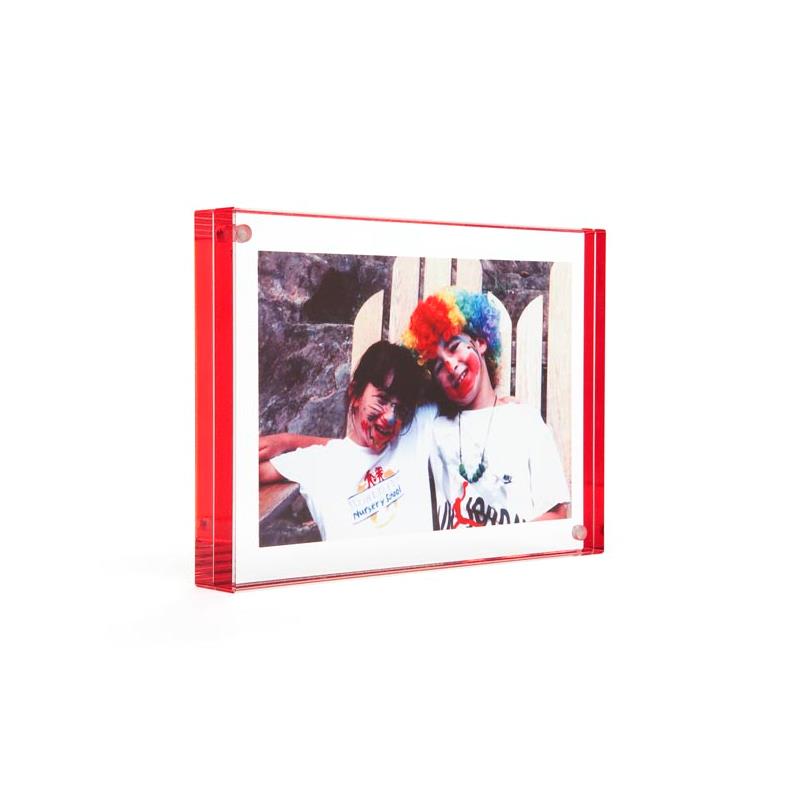 Canetti 3.5 x 5 acrylic photo frame with red edge - LC303R